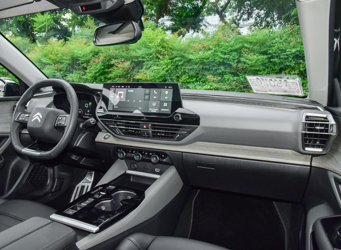 凡尔赛虎年开门红版顶配,虎年开门红虎虎生威