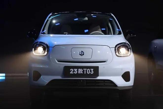 毕业季入手小电车代步，零跑T03不容错过！