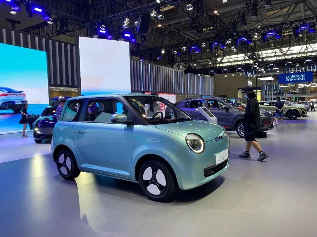 长安LUMIN售价4.89万元起-活动有礼，限今日