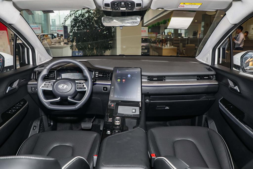 现代首款mpv库斯途车身颜色有几款,北京现代库斯途发布会现场在哪里