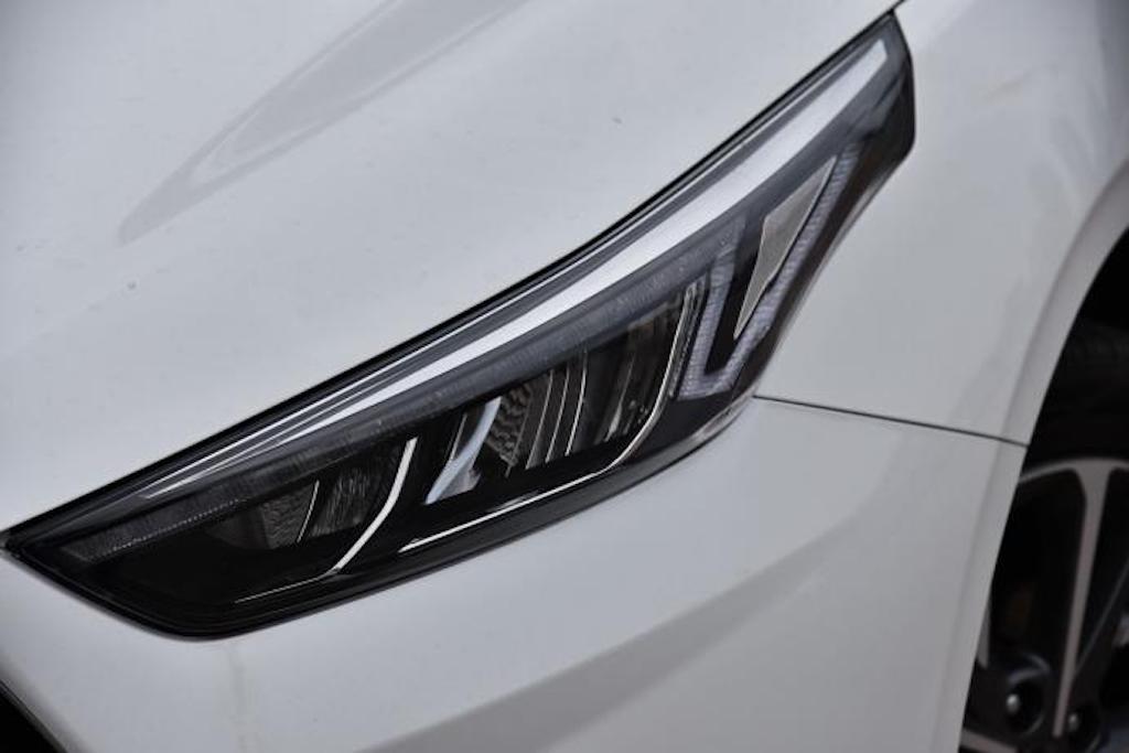 同样是10万的车电车和油车怎么选,同样的车十万块钱买轿车还是买suv