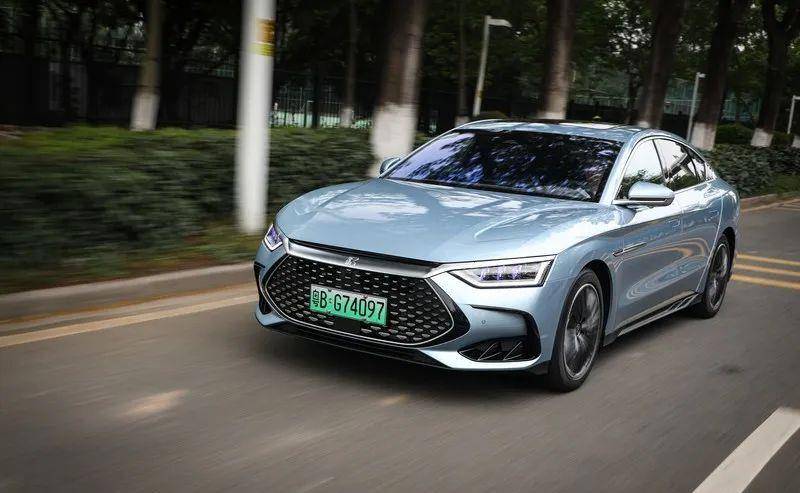 战神版和冠军版有啥区别,冠军版还是战神版