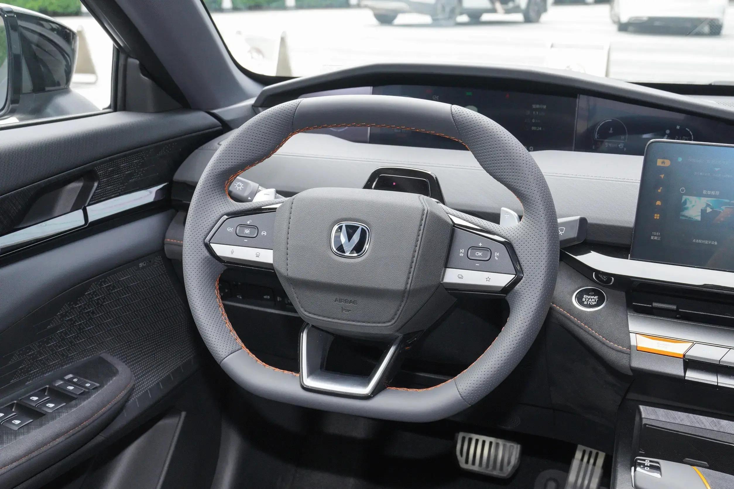 国产汽车推荐uni-v将登场,长安汽车uni-v三年10万