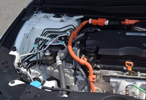 发动机舱进老鼠怎么办,发动机舱进老鼠了很臭该怎么办