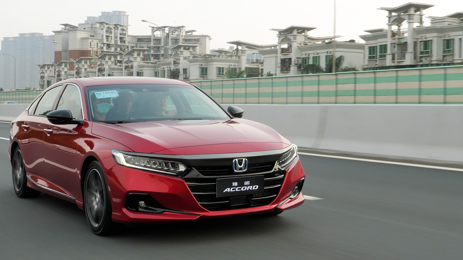 本田新款雅阁和新款凯美瑞怎么选,雅阁2022款幻夜尊贵和凯美瑞2.5g