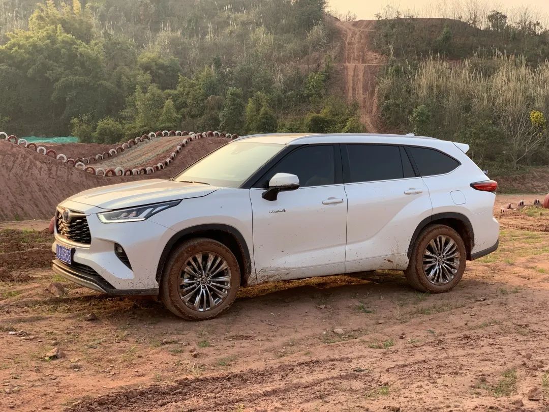 全新丰田汉兰达操控性提升,新款丰田汉兰达四驱爬坡能力