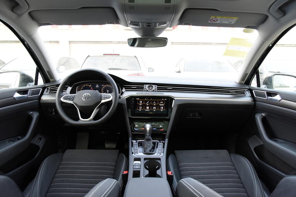 迈腾官方优惠4-6万,迈腾武汉最新报价