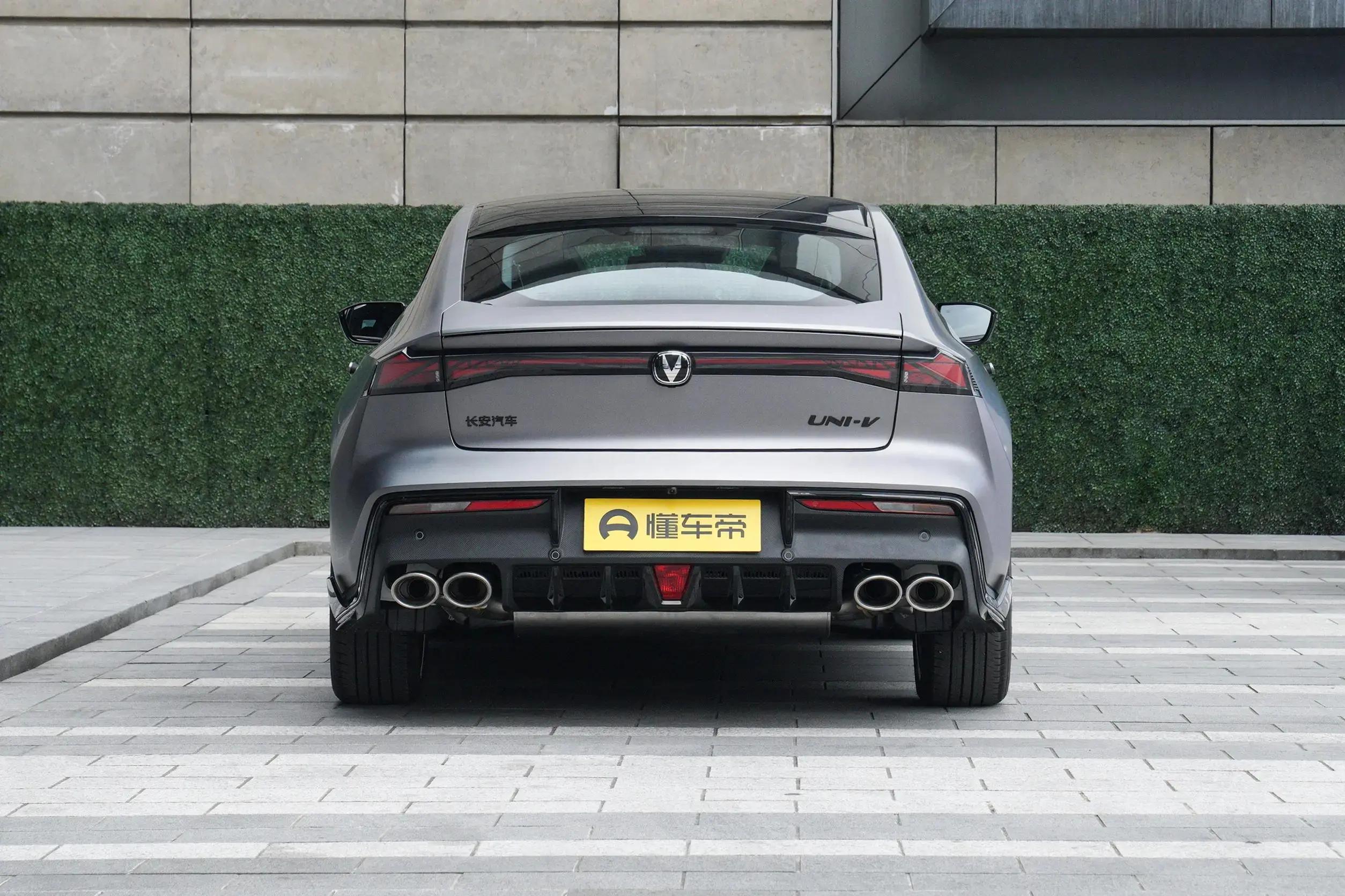 uni-v运动版车型什么样的,23款uni-v运动版试驾