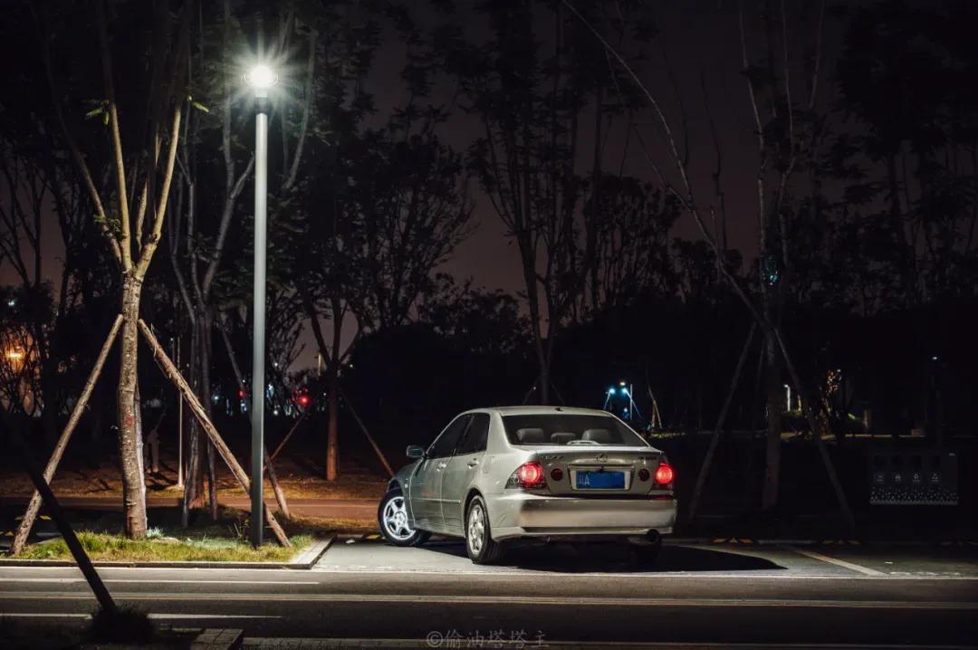 烂漫灵魂归属—雷克萨斯is200