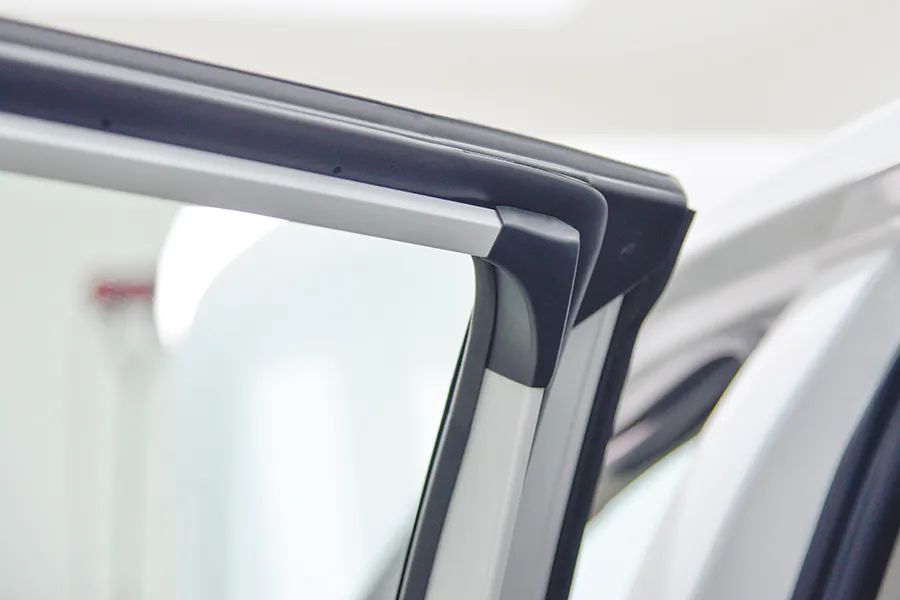 丰田rav4不喷油不点火,丰田rav4不开空调空调能开风扇吗