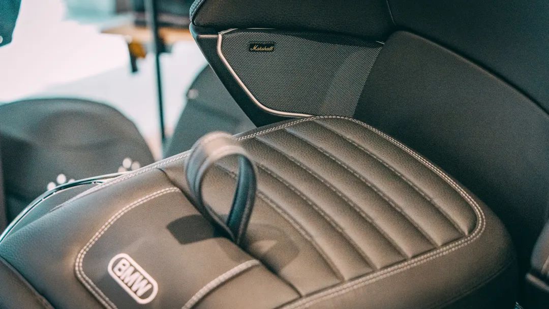 原来宝马也有超跑,2024款宝马旅行摩托