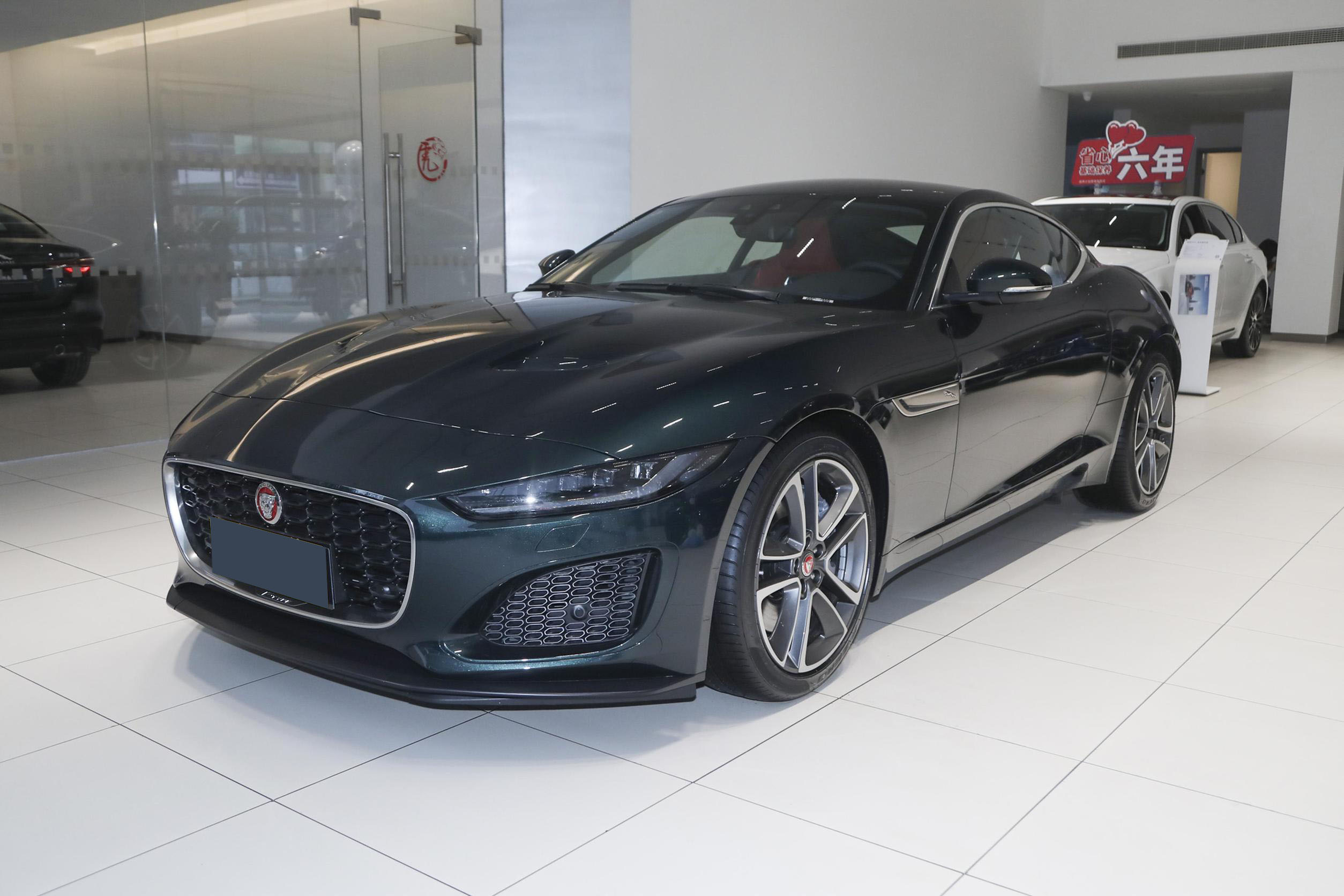 大气又运动新款捷豹f-type实车,新款捷豹f-type是豪华车