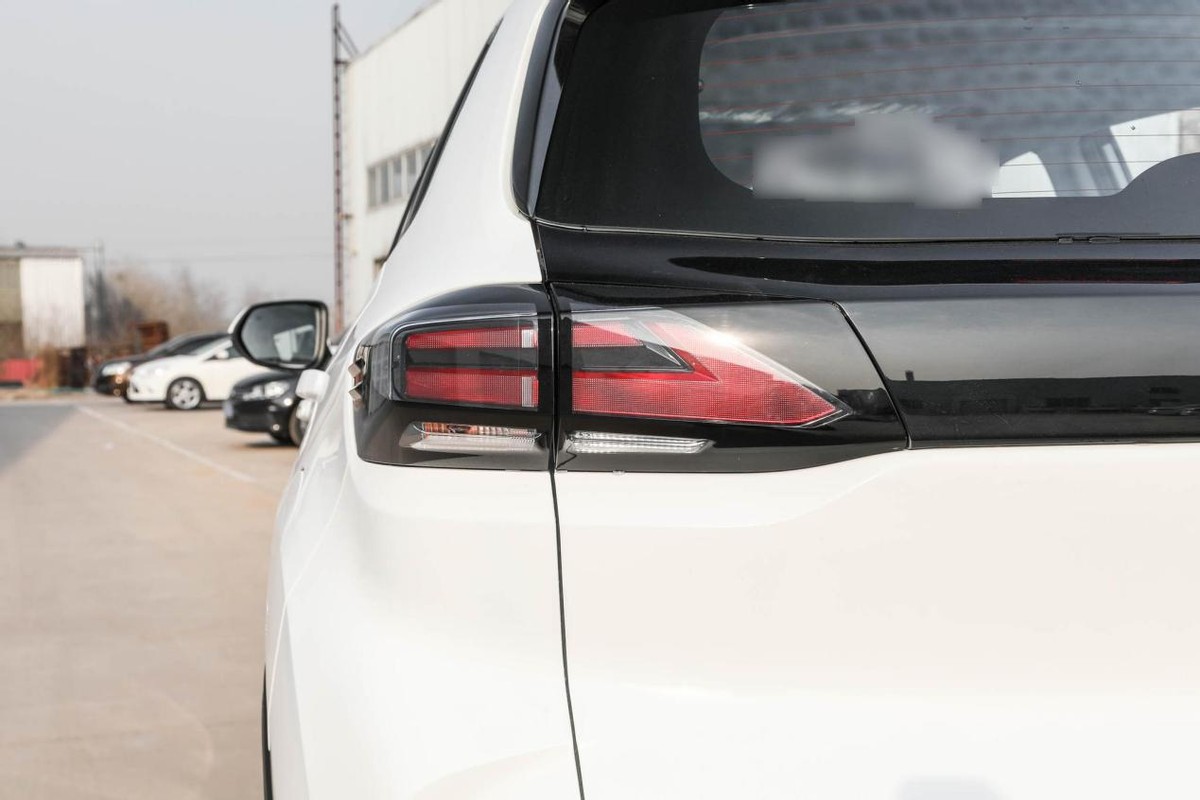 15款长安cs75手动2.0测评,长安cs15试驾2手车价格