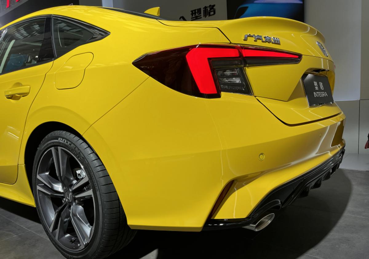 本田思域哪个配置配的是bose,本田思域混动劲速版bose音响