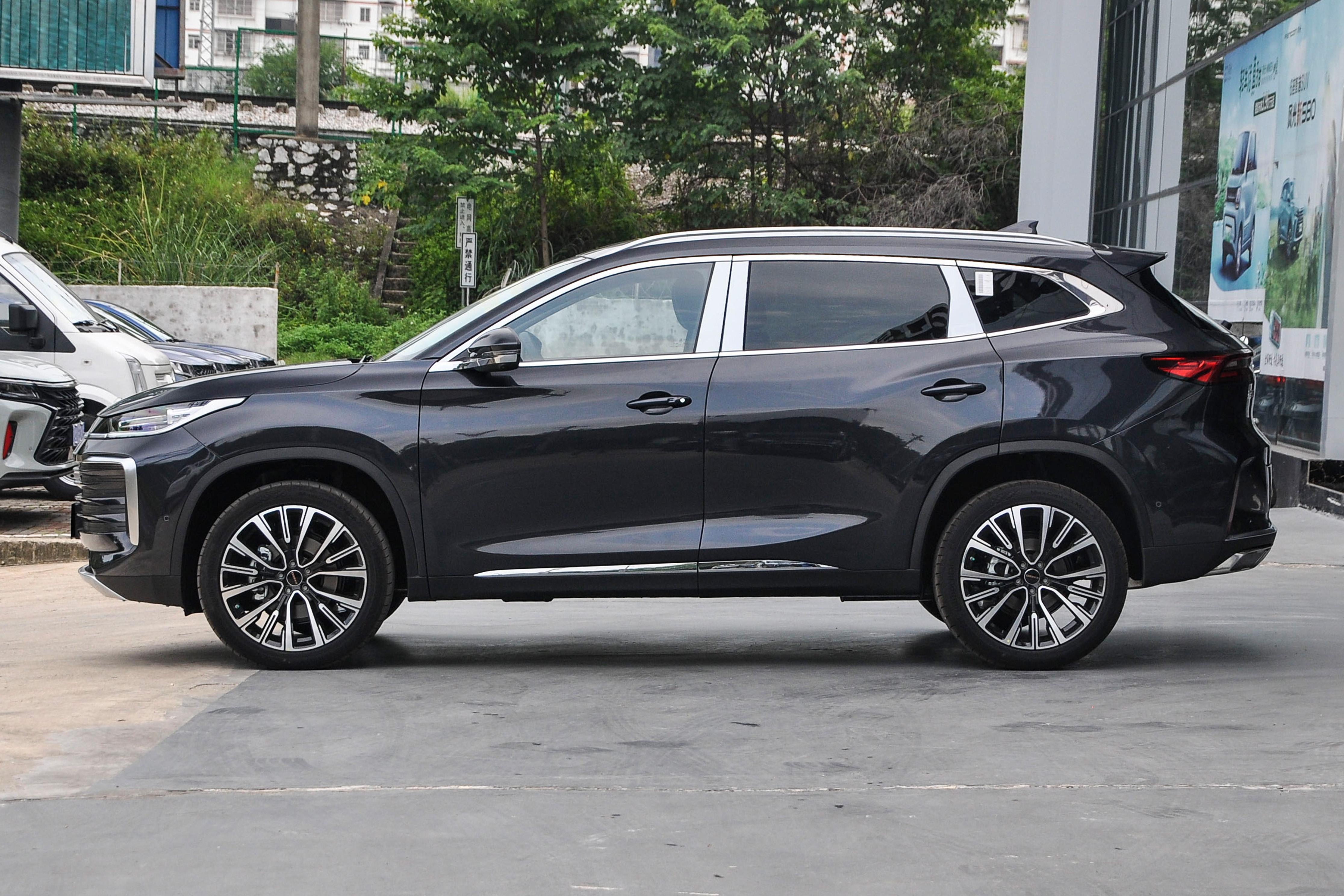 红旗hs5与星途凌云哪个更值得买,20万左右的红旗hs5suv参数