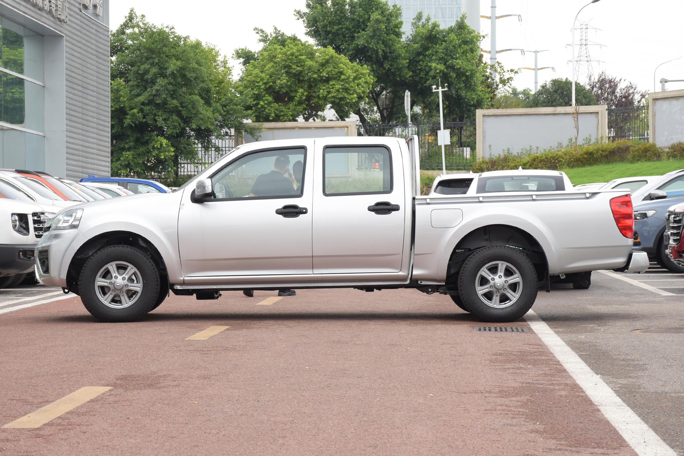 二手风骏5皮卡车,长城皮卡车风骏5柴油国6多少钱