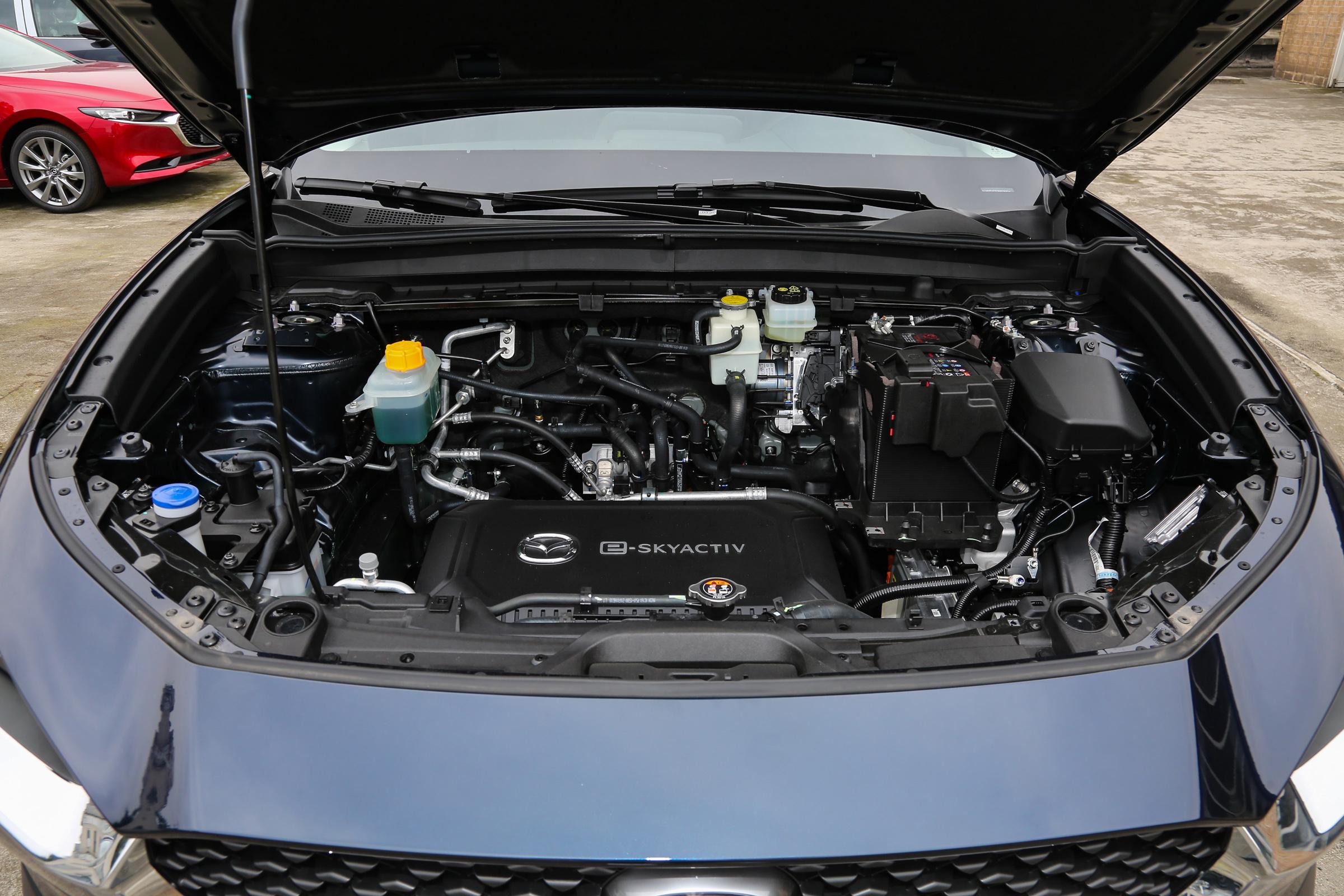 长安马自达cx-30ev正式上市,15万买马自达cx-5哪款好