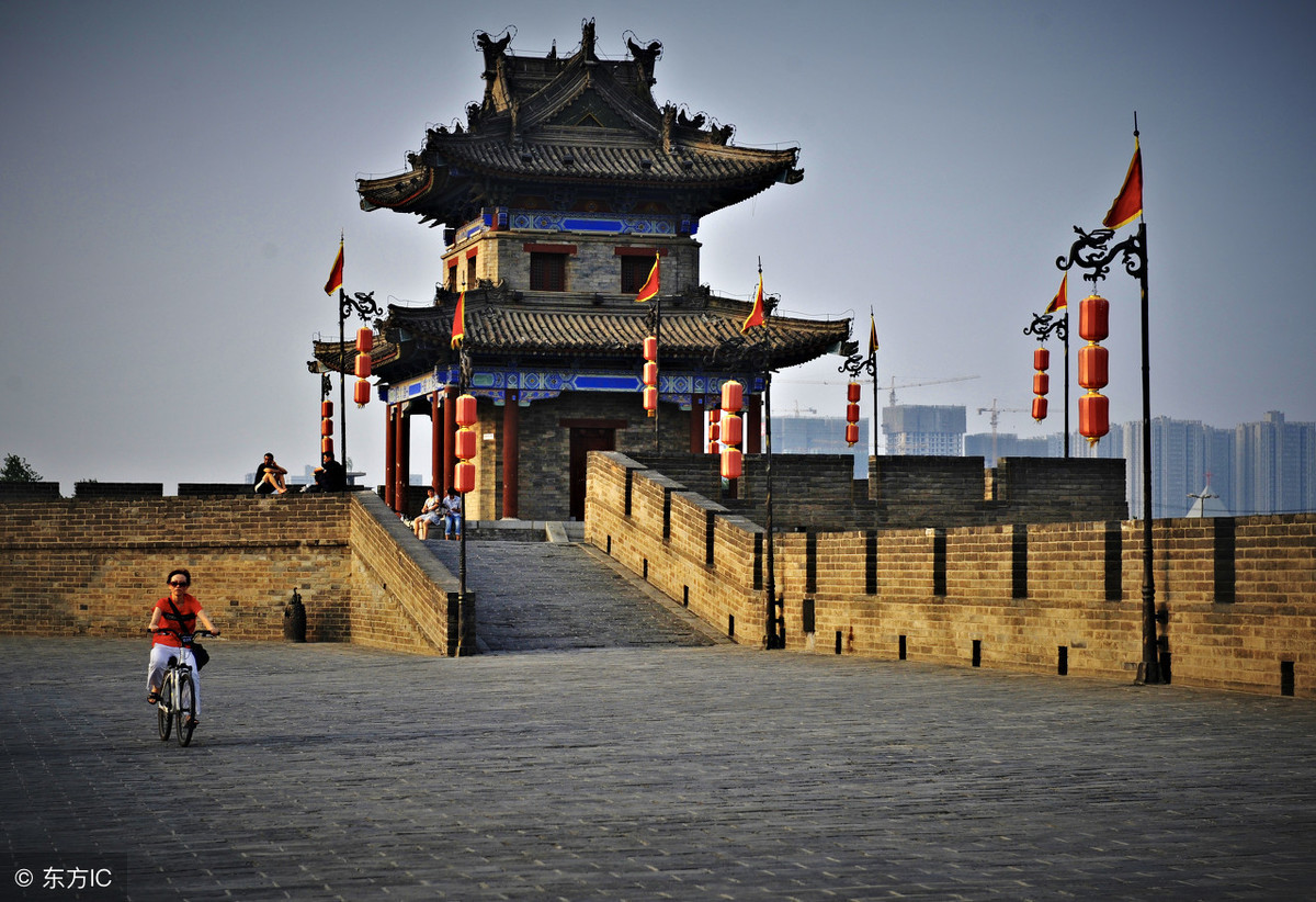 小说：古人就懂蹭热点，墨商要把乾隆下江南的景象雕到砚台上售卖