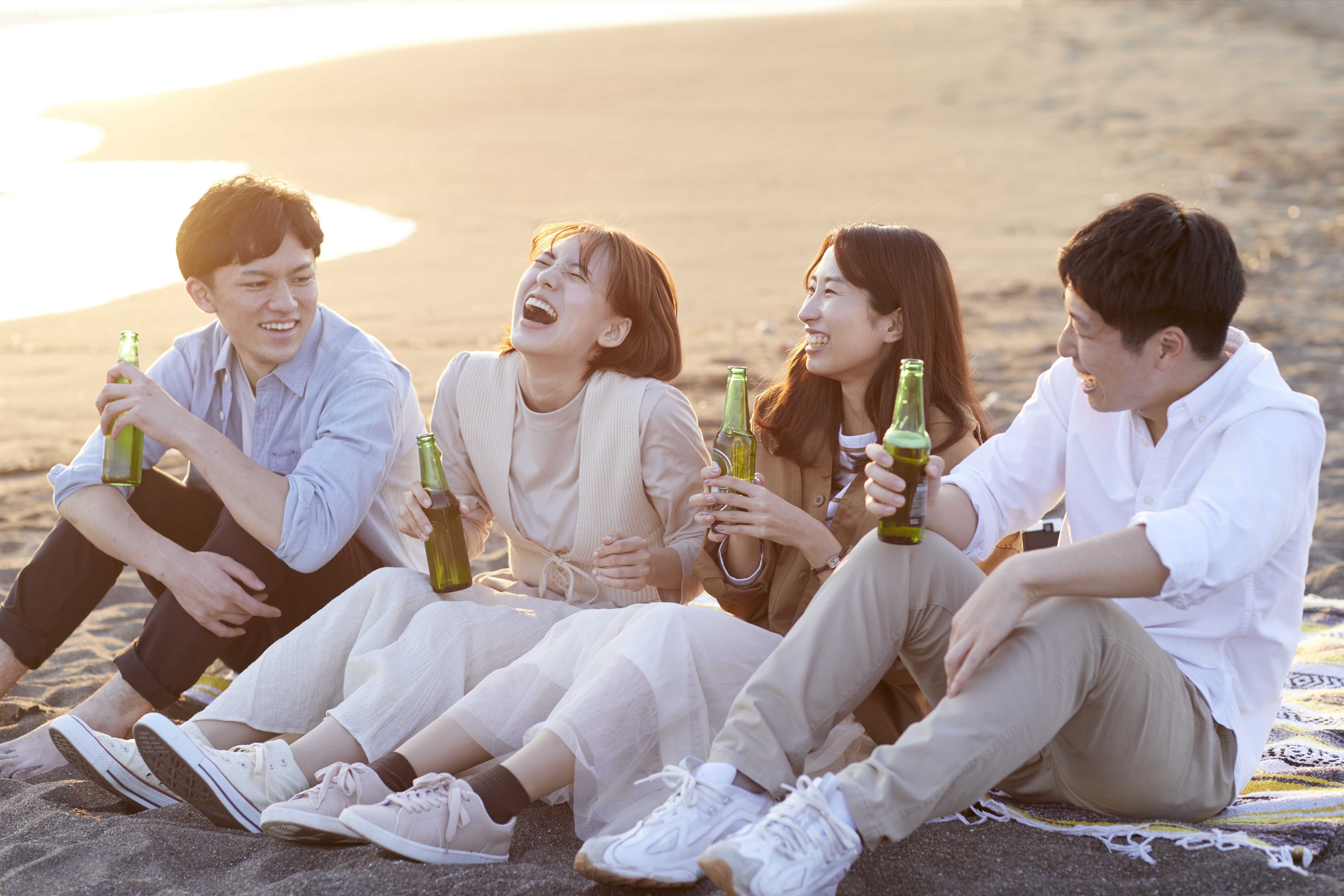 vivo手机进水了怎么让水震出来,手机进水黑屏了但是有声音怎么办