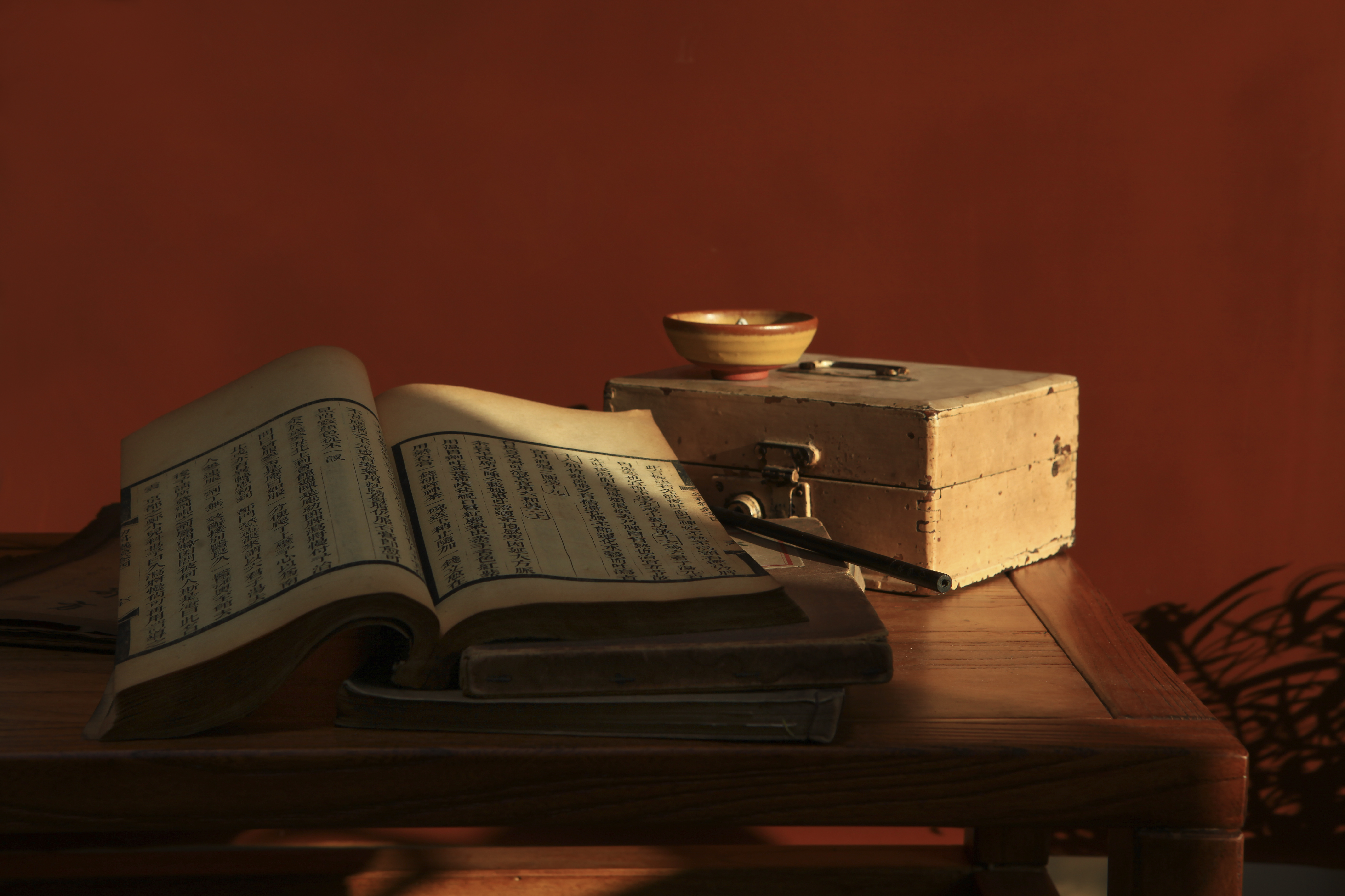 男子成为律师，却被黑恶势力视为眼中钉，被施以酷刑