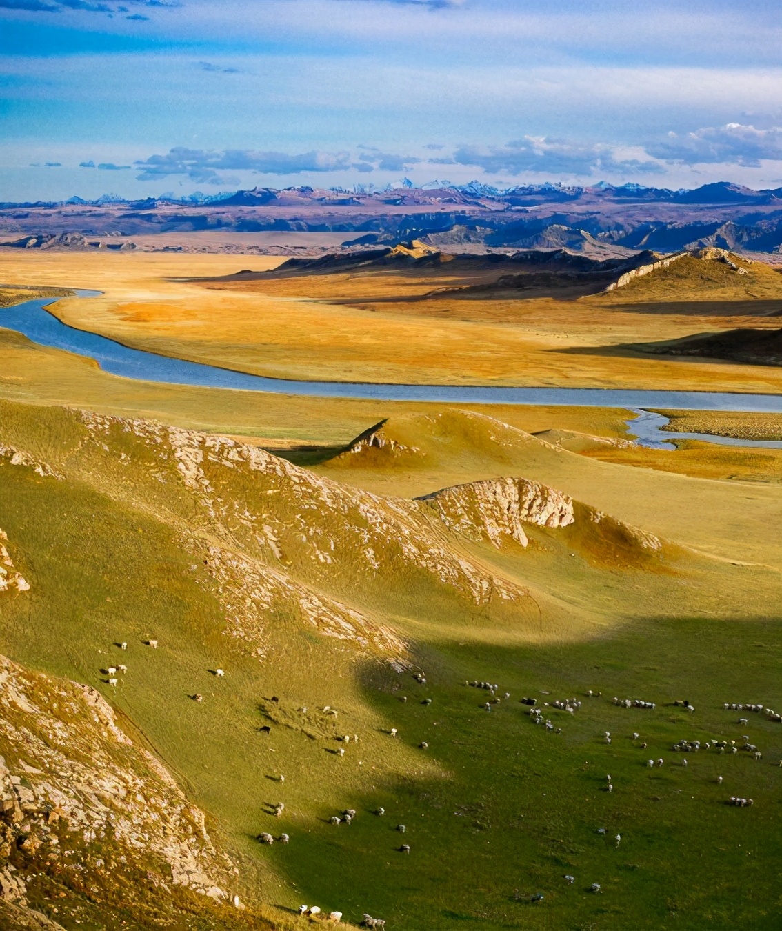 旅游攻略中国最美的十条自驾公路,一生必去的8条中国最美自驾公路