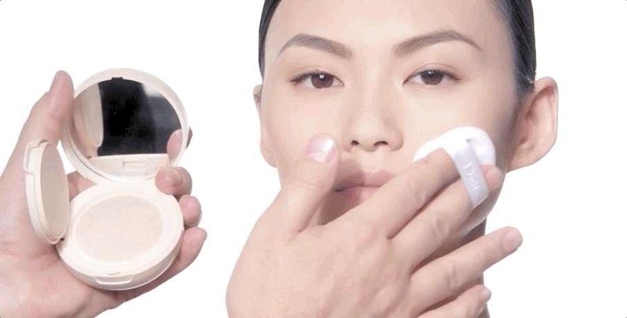 摊牌了！我的“精致派对妆”是今年的圣诞限定给的