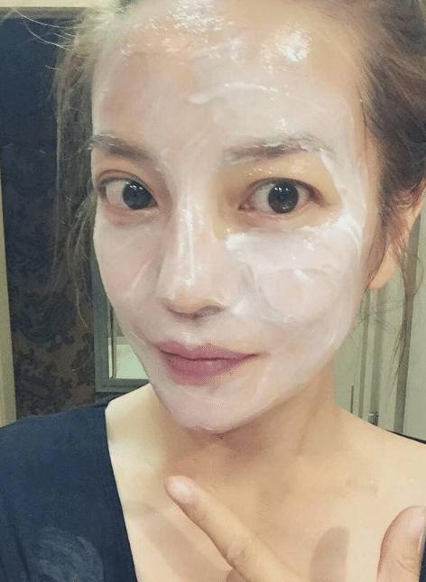 女人过了三十怎样正确护肤,女人过了30岁要怎么保养