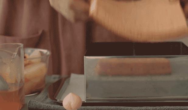 高颜值水蜜桃蛋糕图片 (高颜值水蜜桃星空蛋糕)