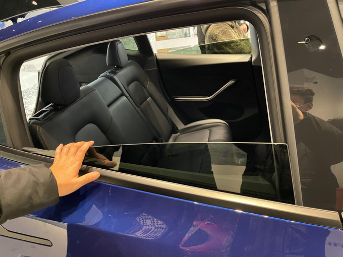 特斯拉modely2022款有几种颜色,特斯拉modelsplaid试驾体验