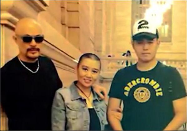 徐锦江现实生活,徐锦江年轻时