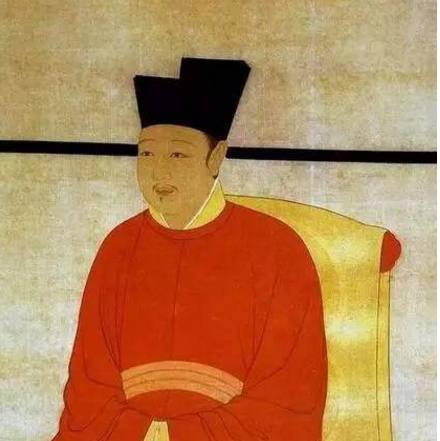 历代龙袍的款式变迁,秦始皇曾经走的黑色极简风