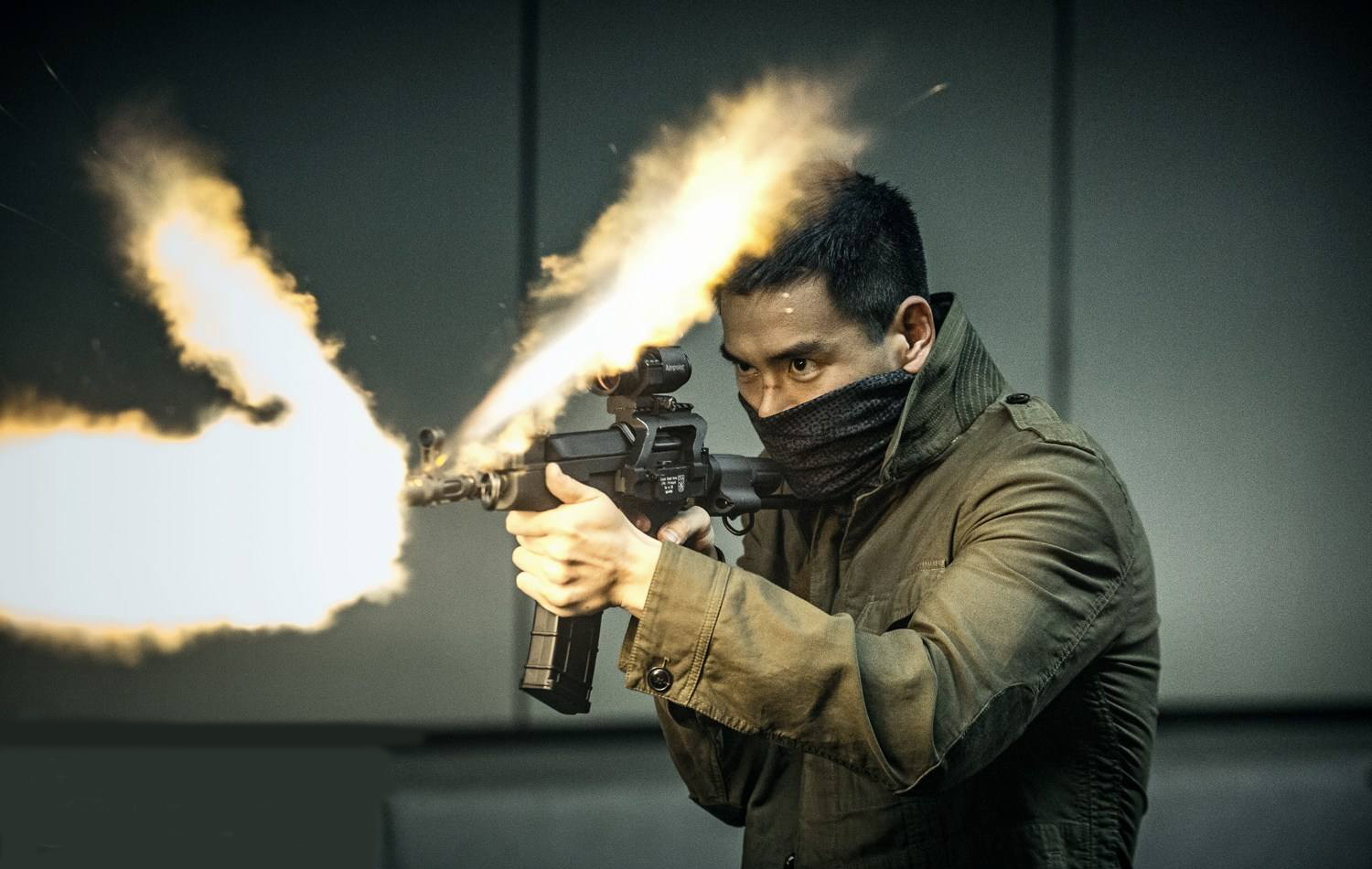 影视剧的编辑真该“恶补”点枪械知识，不然“无限开火”也太假了