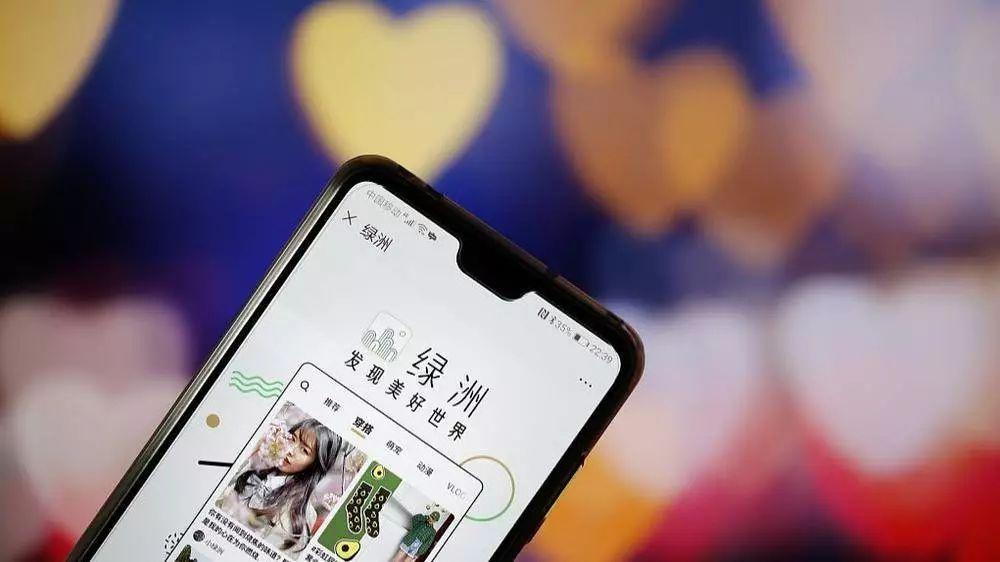 财报增速连续预警，微博提前步入中年危机？