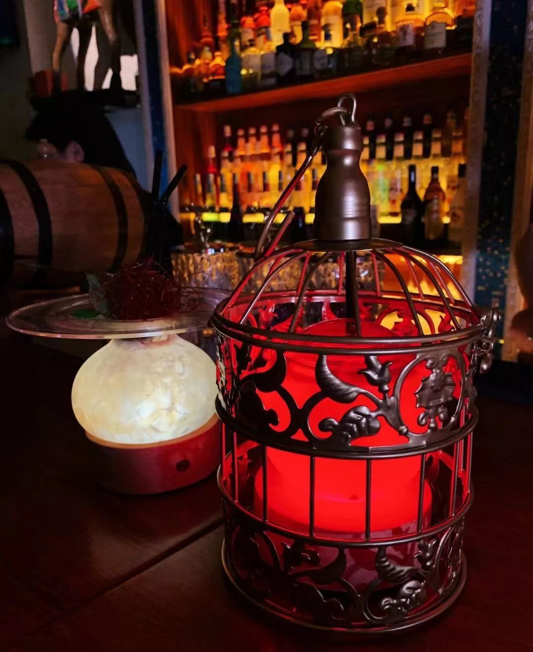 加鱼子酱的鸡尾酒喝过吗？长春首家分子鸡尾酒吧，味道太神奇了