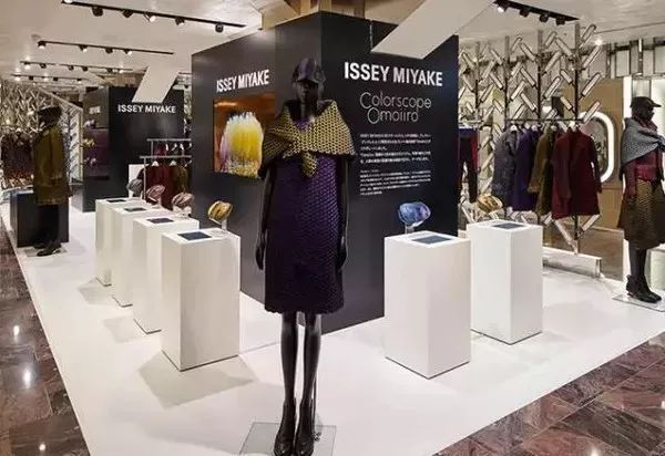 优衣库十大必买基础款,日本优衣库服装品牌