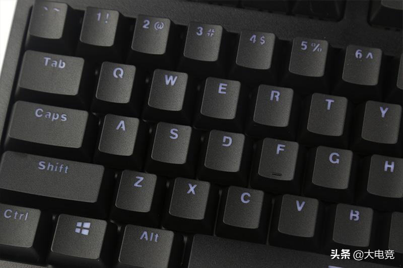 雷柏v520rgb合金版机械键盘评测,雷柏v808樱桃键盘测评