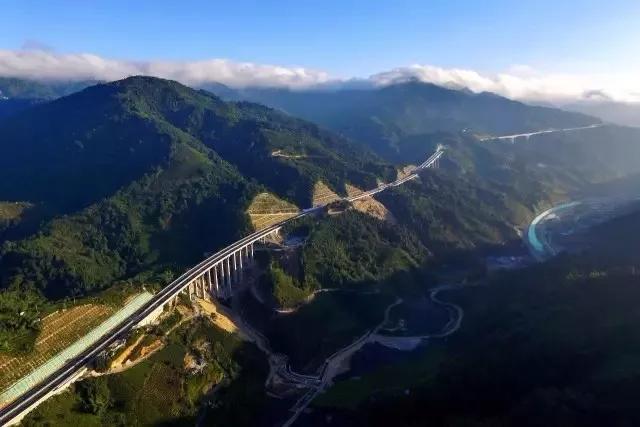 云南十大公路自驾游,云南自驾5条最佳线路图