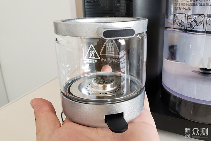 莱卡净饮机和净水器的区别,莱卡直饮滤水壶加热一体机