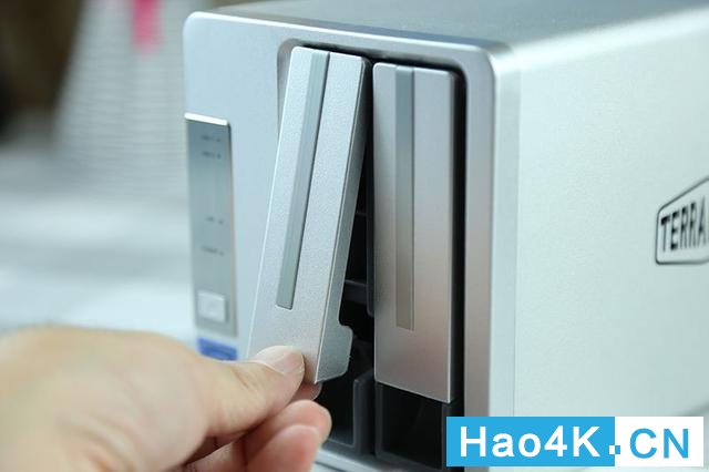 还未实现视频输出功能的铁威马-F2-221，开箱详情介绍