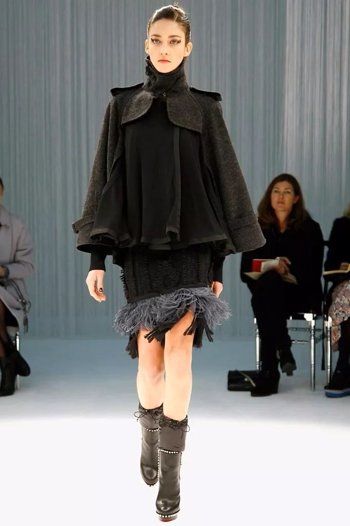 因为做家庭主妇太无聊，于是她创立了Sacai……