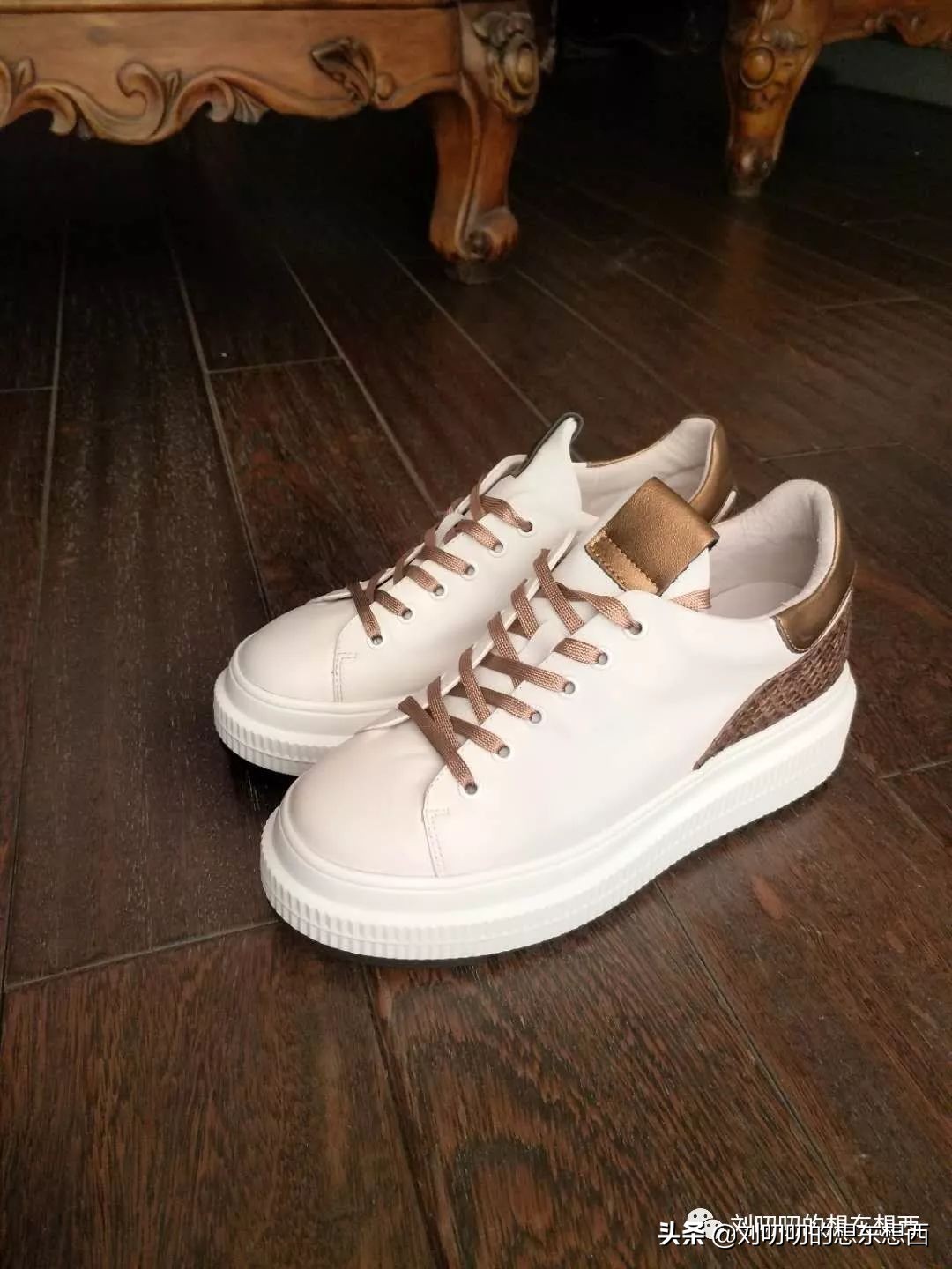 江南布衣山系羽绒服购物分享,一日一look测评