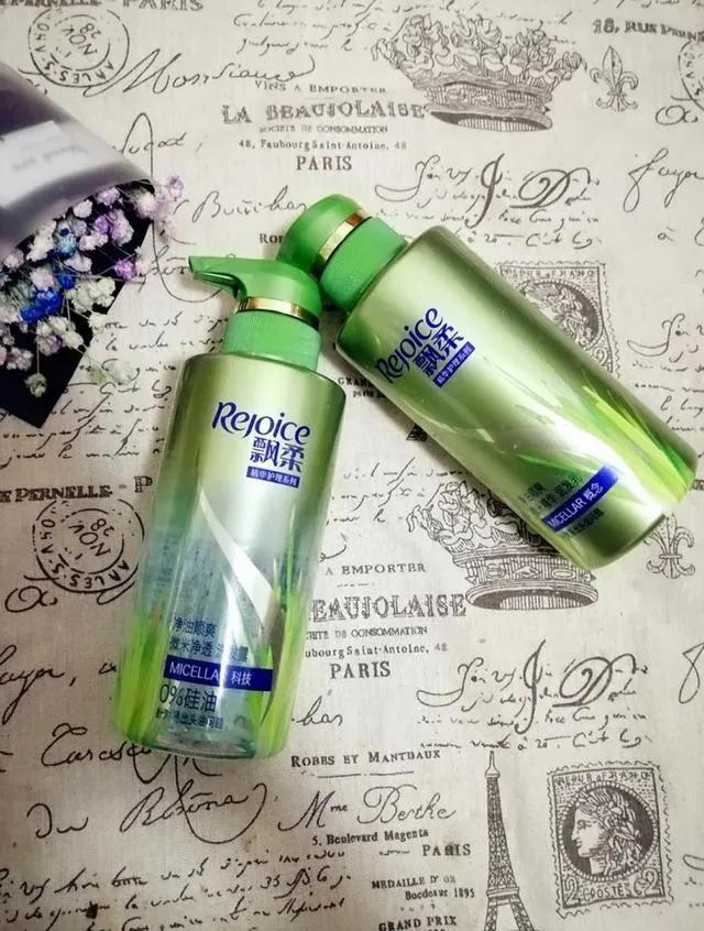 海飞丝潘婷适合干性发质的洗发水,飘柔海飞丝潘婷哪一个洗发水好