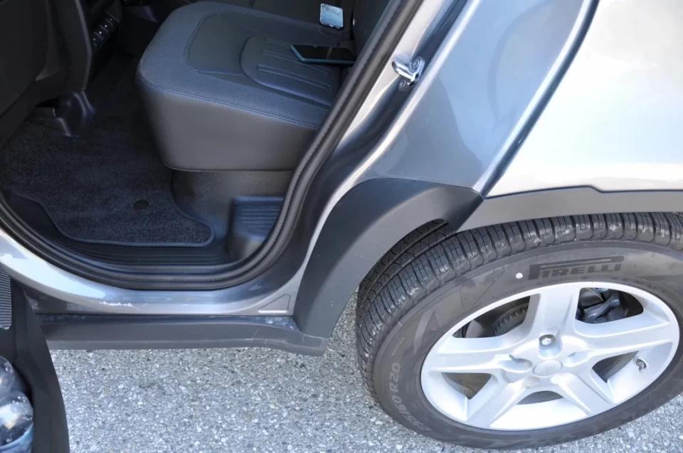 路虎卫士极度试驾,新款路虎卫士越野深度评测