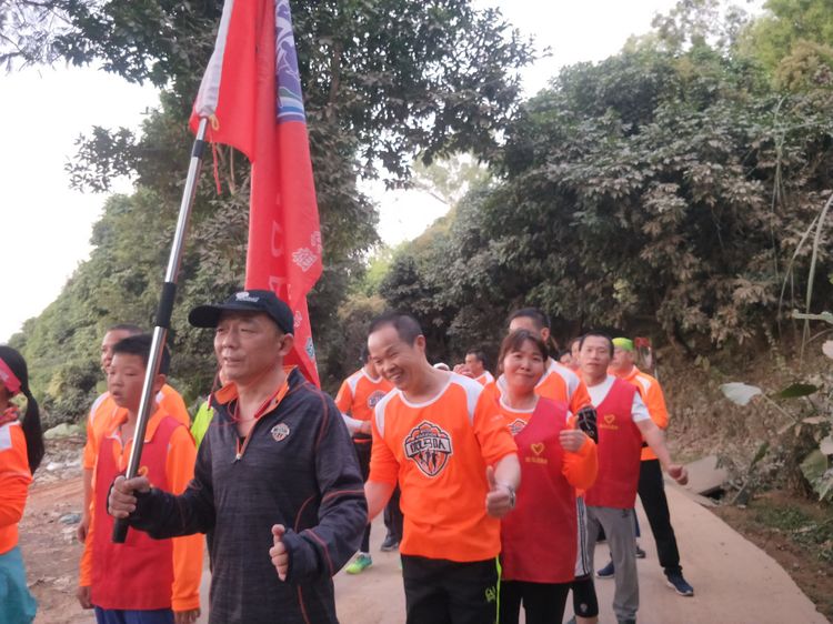 魅力深马，微马同行！六约微马助力深圳国际马拉松