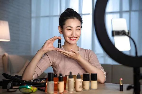 瀹炲姏鐖嗗彂鏃犵晱鍚戝墠,瀹炲姏鐖嗗彂