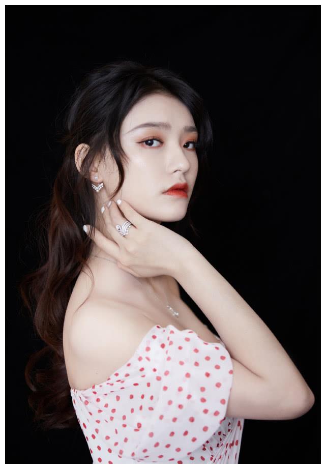 林允假睫毛教程,林允同款蛋白假睫毛贴