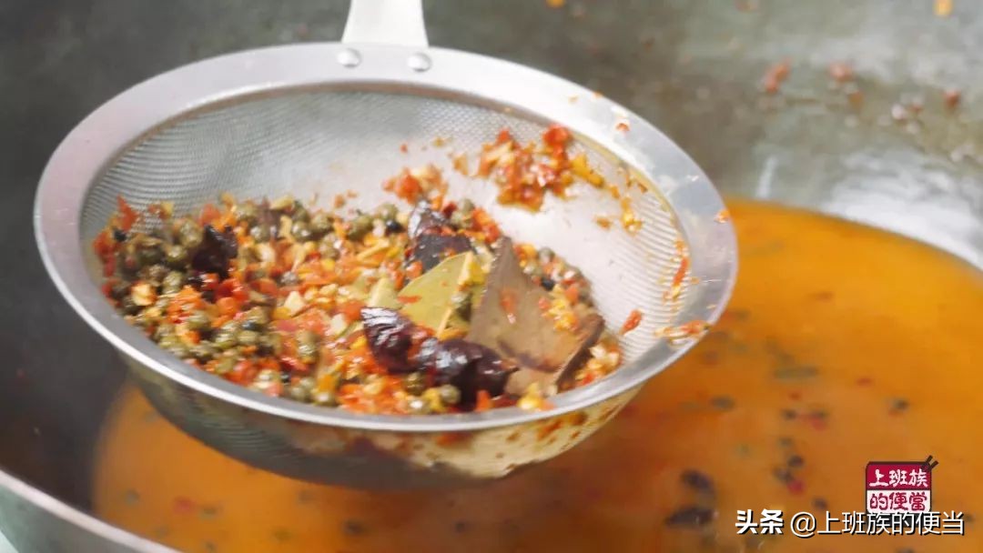 超简单的冷锅串串的做法,冷锅串串的家常做法及配方