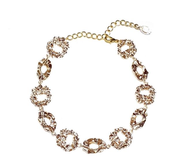 韩国百搭小黑裙的短款,韩国饰品品牌排行榜