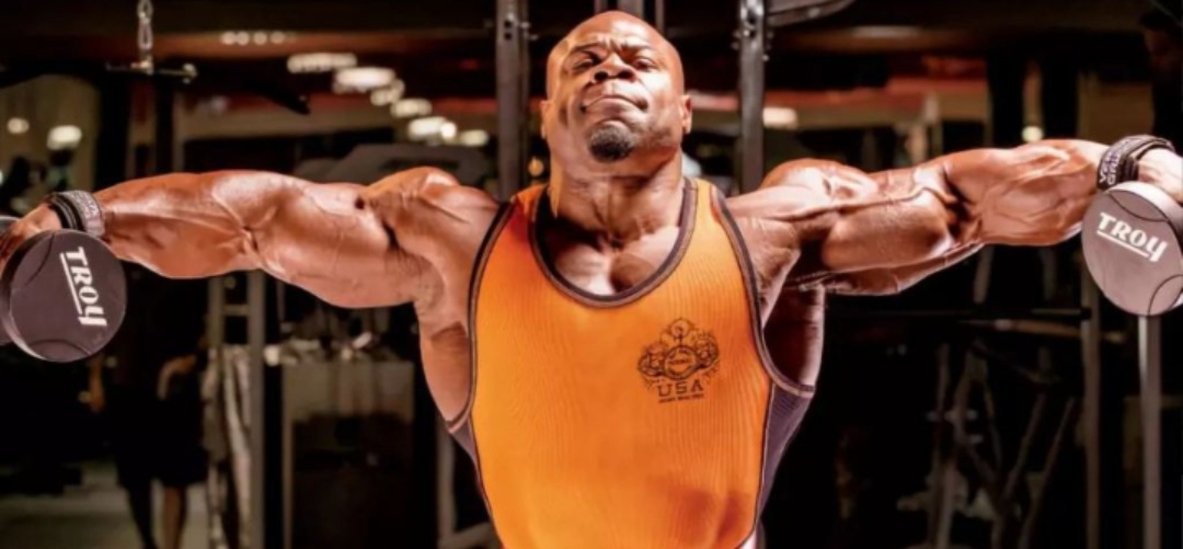 快速练出三角肌训练方法无器械,三角肌怎么练都不长