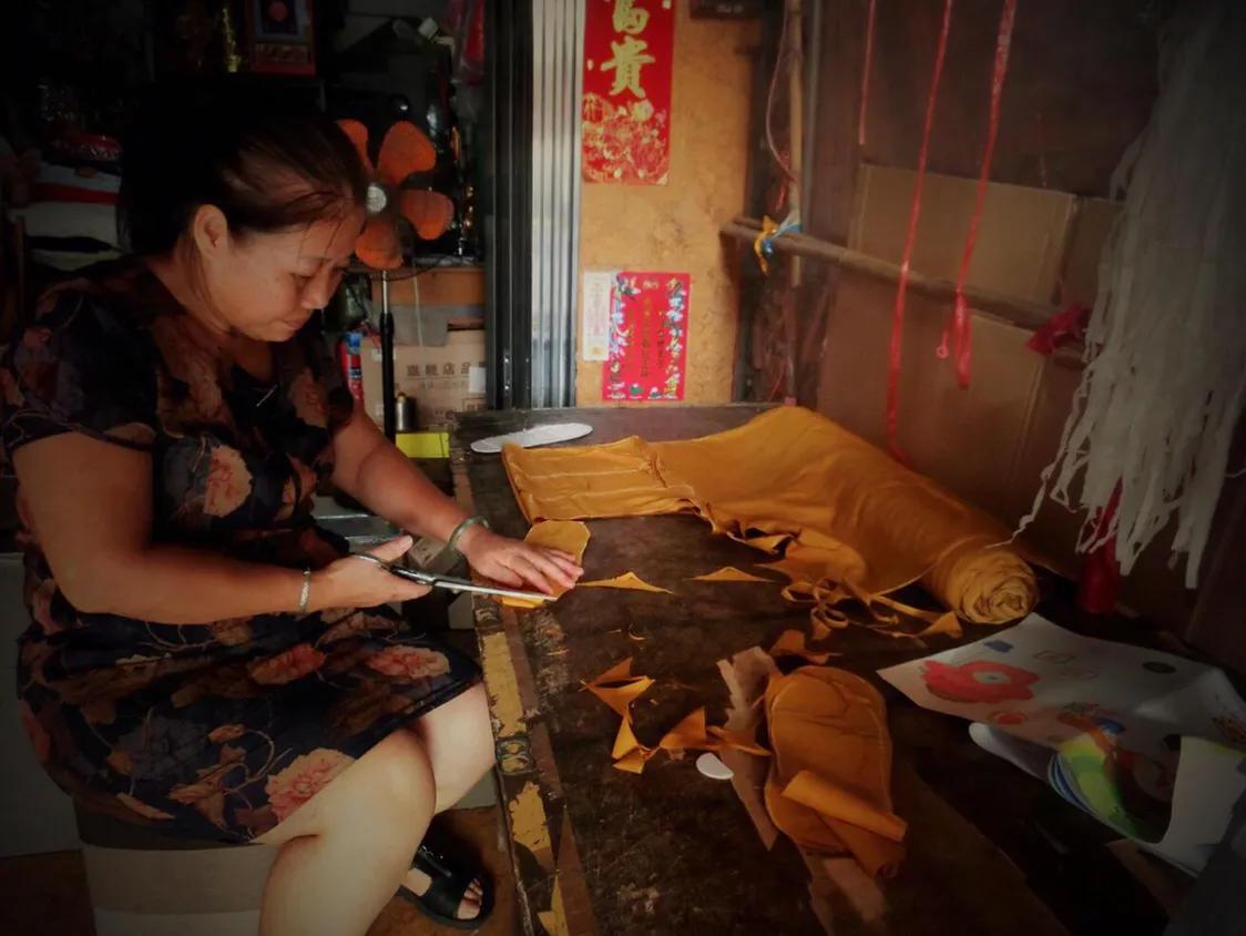 探访北海最老纸扎店，连接阴间的手艺人讲述民间的奇闻异事